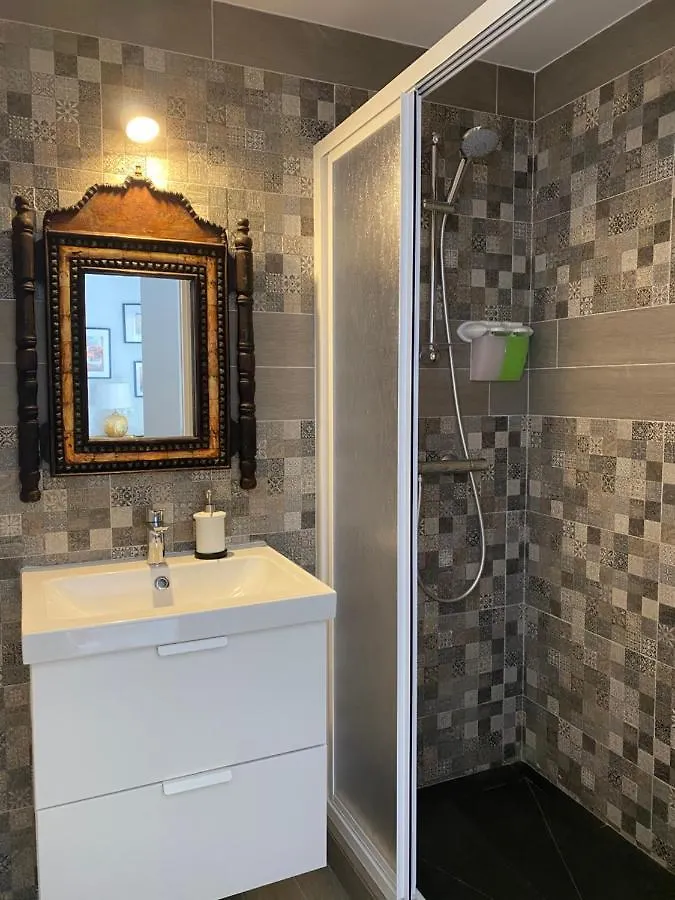 Hostal El Caprichito Marbella Affittacamere