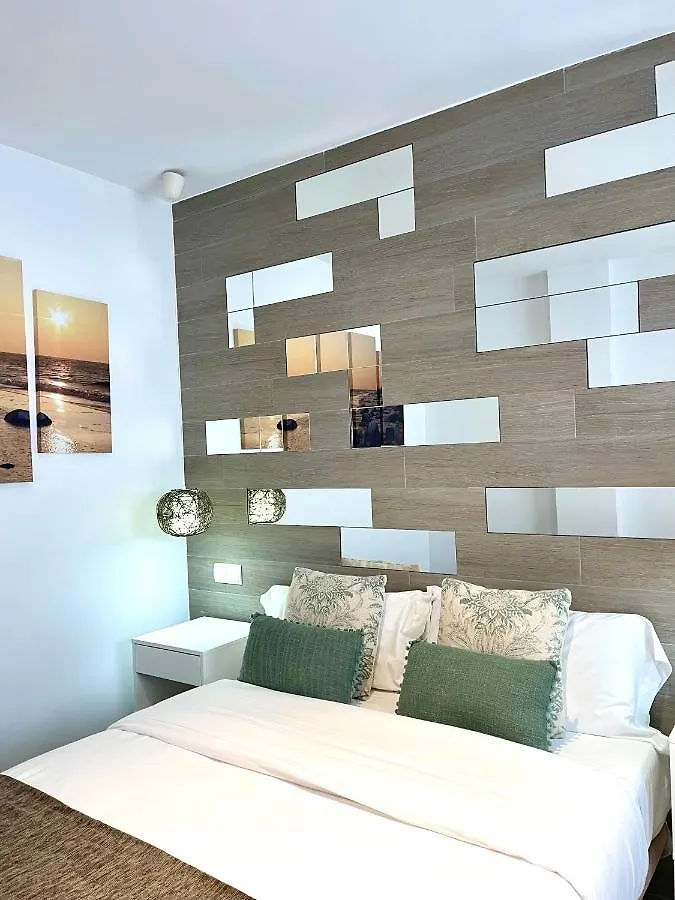 Hostal El Caprichito Marbella Affittacamere
